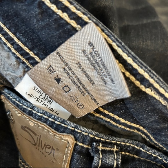 Silver Jeans Dark Blue Ankle & Cropped Jeans - Picture 5 of 10